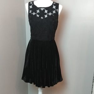Altar'd State black lace dress sz m